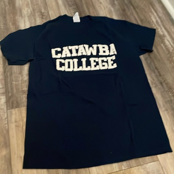 College Corner Catawba College Navy short sleeve tee medium or large NEW - Picture 1 of 2